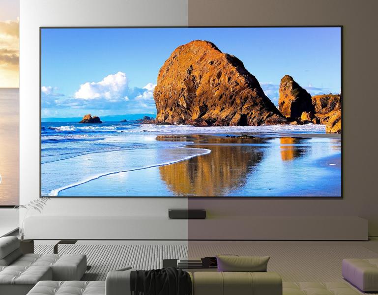 Fresnel vs Lenticular Projector Screens: UST vs Long Throw Explained